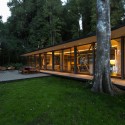 House in Lake Villarrica / Planmaestro House in Lake Villarrica / Planmaestro © Mathias Jacob