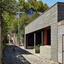 Local House / MAKE architecture Local House / MAKE architecture © Peter Bennetts
