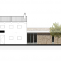 Patio Refurbishment in Santibañez de Valcorba / Óscar Miguel Ares Álvarez Patio Refurbishment in Santibañez de Valcorba / Óscar Miguel Ares Álvarez Section