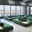 Narita International Airport Terminal 3 / NIKKEN SEKKEI + Ryohin Keikaku + PARTY Narita International Airport Terminal 3 / NIKKEN SEKKEI + Ryohin Keikaku + PARTY © Kenta Hasegawa