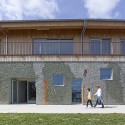Lac de Vioreau Leisure Center / Guinée et Potin Architects Lac de Vioreau Leisure Center / Guinée et Potin Architects © Stéphane Chalmeau