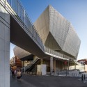 Multifunctional Building "Fondo" / Pich-Aguilera Architects © Simón García