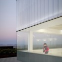Genoves Park's Lookout and Protection Building / José Luis Bezos Alonso Courtesy of José Luis Bezos Alonso