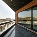 Aperture / Admun Design & Construction Studio © Parham Taghioff