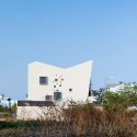 2H House / Truong An architecture + 23o5Studio © Quang Tran