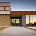 Hattiloo Theatre / archimania Hattiloo Theatre / archimania © Hank Mardukas Photography