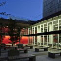 New Downtown Santiago Inacap Campus / Estudio Larrain New Downtown Santiago Inacap Campus / Estudio Larrain © Guy Wenborne