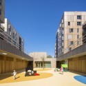 Mixed Use 107 Apartement Units / Nunc Architectes © Luc Boegly