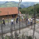 Guadalajara, México: un edificio comunitario de muros de bahareque y celosía de carrizo Construction Process. Image © Pedro Bravo, Sofia Hernández, Francisco Martínez