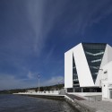 Biblioteca Municipal Vila Franca de Xira / Miguel Arruda Arquitectos Associados © Fernando Guerra | FG+SG