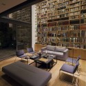 Casa de los Cuatro Patios / Andrés Stebelski Arquitecto Casa de los Cuatro Patios / Andrés Stebelski Arquitecto © Onnis Luque