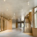 Ensemble Pastoral Catholique / Atelier d'Architecture Brenac-Gonzalez Ensemble Pastoral Catholique / Atelier d'Architecture Brenac-Gonzalez © Sergio Grazia