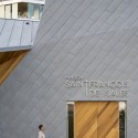 Ensemble Pastoral Catholique / Atelier d'Architecture Brenac-Gonzalez Ensemble Pastoral Catholique / Atelier d'Architecture Brenac-Gonzalez © Sergio Grazia
