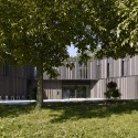 Library, Game Library & Municipality Administration in Spiez / bauzeit architekten © Yves André