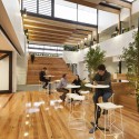 Ballarat Community Health Primary Care Centre / DesignInc Ballarat Community Health Primary Care Centre / DesignInc © Dianna Snape