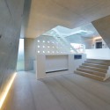 House in Tsudanuma / fuse-atelier House in Tsudanuma / fuse-atelier © Shigeru Fuse