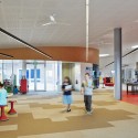 St Mary of the Cross Primary School / Baldasso Cortese Architects St Mary of the Cross Primary School / Baldasso Cortese Architects © Peter Clarke
