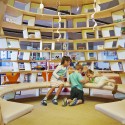 St Mary of the Cross Primary School / Baldasso Cortese Architects St Mary of the Cross Primary School / Baldasso Cortese Architects © Peter Clarke