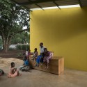 KWIECO Shelter House / Hollmén Reuter Sandman Architects KWIECO Shelter House / Hollmén Reuter Sandman Architects © Juha Ilonen