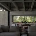 Tropical Box House / WHBC Architects Tropical Box House / WHBC Architects © Kent Soh