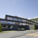 School in Saint-Maurice / Graeme Mann & Patricia Capua Mann © Yves André