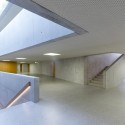 School in Saint-Maurice / Graeme Mann & Patricia Capua Mann © Thomas Jantscher