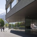 School in Saint-Maurice / Graeme Mann & Patricia Capua Mann © Yves André