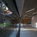 The Investcorp Building / Zaha Hadid Architects The Investcorp Building / Zaha Hadid Architects © Luke Hayes