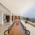 Casa en Ancón / Adrián Noboa Arquitecto Casa en Ancón / Adrián Noboa Arquitecto © Renzo Rebagliati