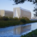 FBI South Florida Headquarters / Krueck + Sexton Architects FBI South Florida Headquarters / Krueck + Sexton Architects © Nick Merrick - Hedrich Blessing