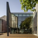 Williamstown Library / Sally Draper Architects + Mitsuori Architects Williamstown Library / Sally Draper Architects + Mitsuori Architects © Mein Photo