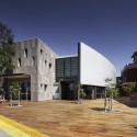 Williamstown Library / Sally Draper Architects + Mitsuori Architects Williamstown Library / Sally Draper Architects + Mitsuori Architects © Mein Photo