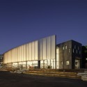 Williamstown Library / Sally Draper Architects + Mitsuori Architects Williamstown Library / Sally Draper Architects + Mitsuori Architects © Mein Photo