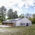 Community Center in Groningen / Kwint Architecten Community Center in Groningen / Kwint Architecten © Ronald Zijlstra