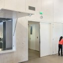 Community Center in Groningen / Kwint Architecten Community Center in Groningen / Kwint Architecten © Ronald Zijlstra