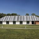 Chinmaya Mission Austin / Miró Rivera Architects Chinmaya Mission Austin / Miró Rivera Architects © Paul Finkel | Piston Design