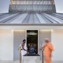 Chinmaya Mission Austin / Miró Rivera Architects Chinmaya Mission Austin / Miró Rivera Architects © Paul Finkel | Piston Design