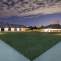 Chinmaya Mission Austin / Miró Rivera Architects Chinmaya Mission Austin / Miró Rivera Architects © Paul Finkel | Piston Design
