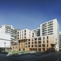 Housing in Rue de Lourmel / TVK Housing in Rue de Lourmel / TVK © Julien Lanoo