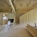 Alpine Barn Apartment / OFIS Architects Alpine Barn Apartment / OFIS Architects © Tomaz Gregoric