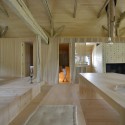 Alpine Barn Apartment / OFIS Architects Alpine Barn Apartment / OFIS Architects © Tomaz Gregoric