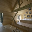 Alpine Barn Apartment / OFIS Architects Alpine Barn Apartment / OFIS Architects © Tomaz Gregoric