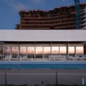 Richard Meier Tops Out on Florida Beach "Surf Club" Richard Meier Tops Out on Florida Beach "Surf Club" © Richard Meier & Partners